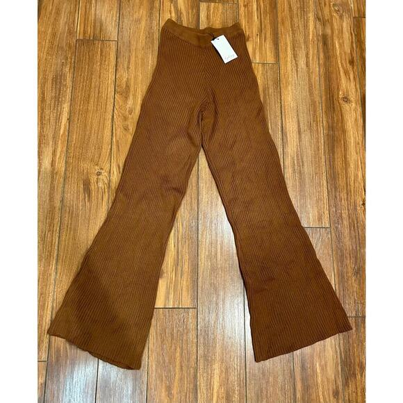 NEW Charlie Holiday Flare Pants size XS - Picture 1 of 5